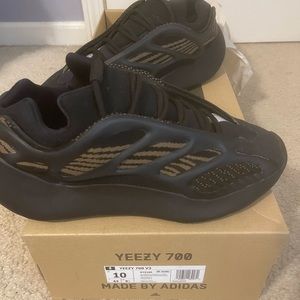 Yeezy Boost 700